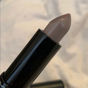MAC mineralize rich lip IONIZED